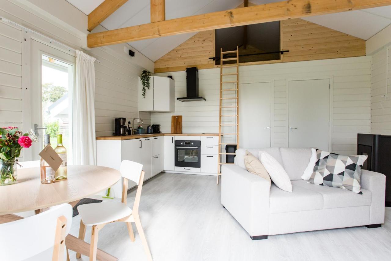 Chalet Met Loft - Vakantiepark De Schreiershoek Dokkum Esterno foto